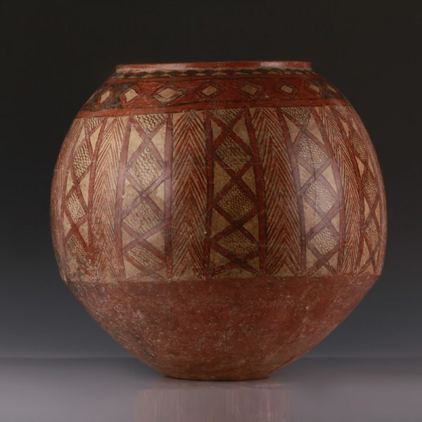 Magnificent Pre-Urartian Pottery Jar