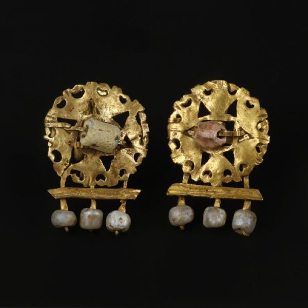 A Pair Of Gold Roman Earrings with Pearls