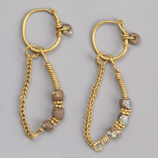 Roman Gold Earrings with Chain Drops