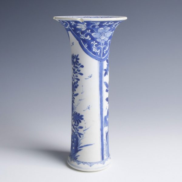 Chinese Kangxi Blue and White Vase