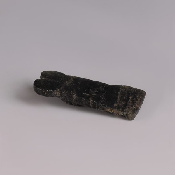 Egyptian Black Hardstone Feather Plumes Amulet