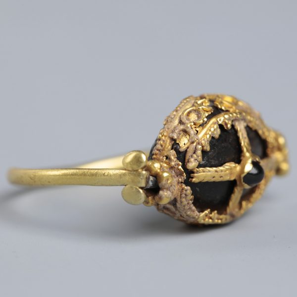 Phoenician Swirl Ring from the Mustaki Collection