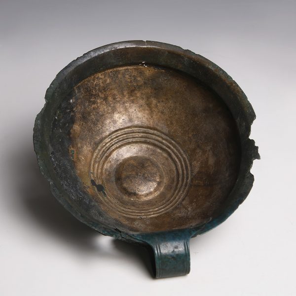 Late Bronze Age Ribbed Cup