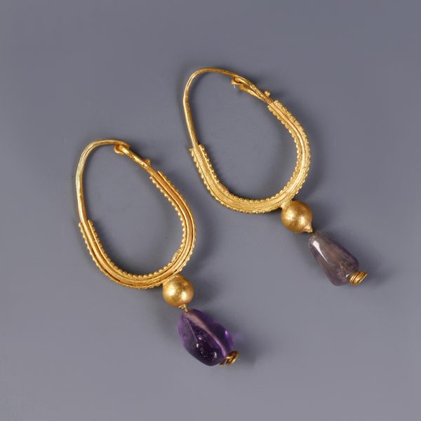 Roman Gold Earrings with Amethyst