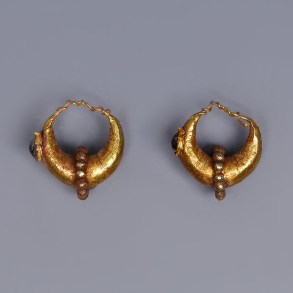 Roman Boat Shaped Earrings with Granules and Garnet
