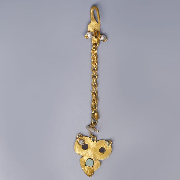 Ancient Roman Single Earring with Precious Stones and Pearls