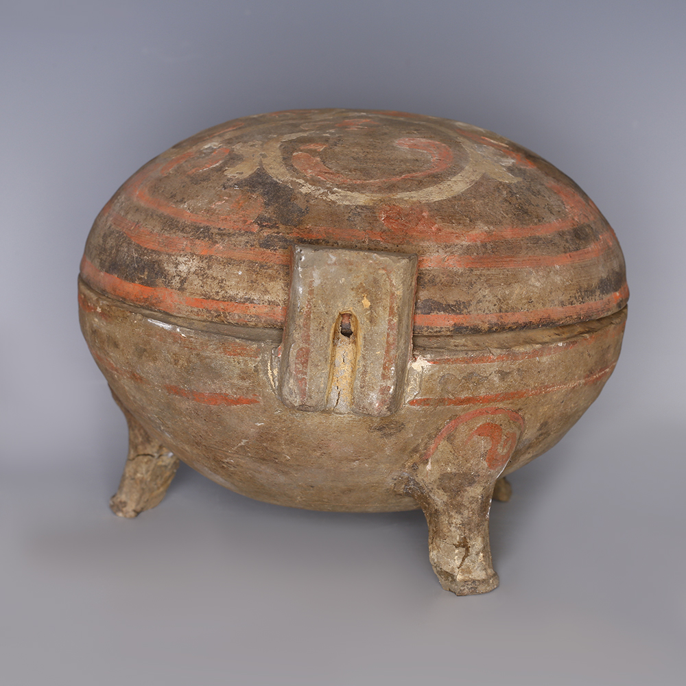 Western Han Painted Terracotta Tripod Western Han Painted Terracotta Tripod