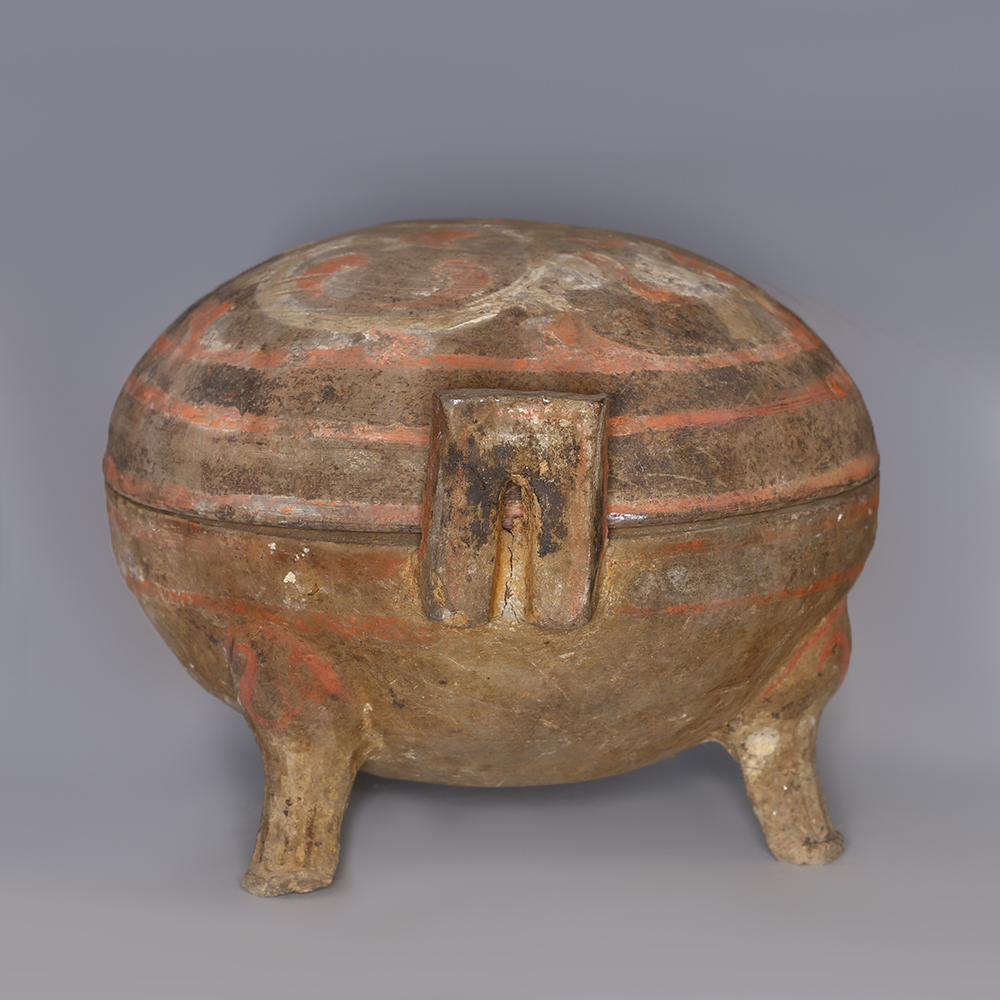 Western Han Painted Terracotta Tripod Western Han Painted Terracotta Tripod