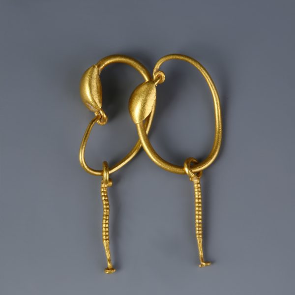 Ancient Roman Gold Disc Earrings with Pendants