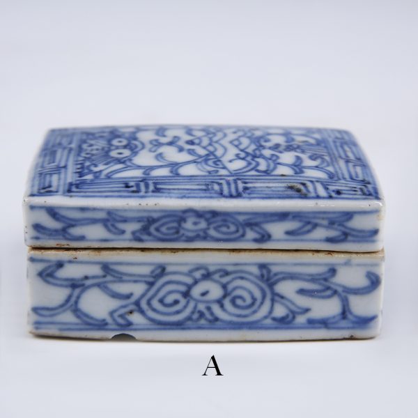 chinese qing dynasty blue and white boxes
