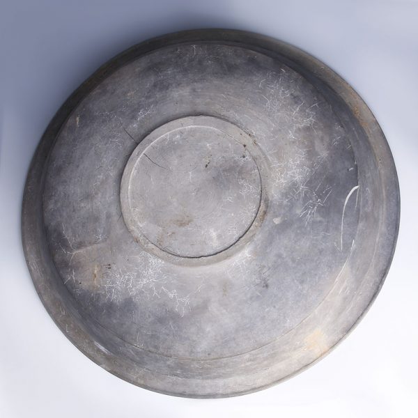 Large Han Dynasty Grey Earthenware Decorated Dish
