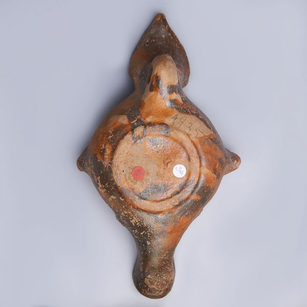 Roman Terracotta Oil Lamp with Leaf Protrusion