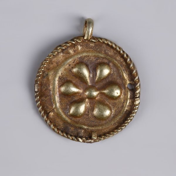 Byzantine Gold Repoussé Medallion Pendant with Rosette Motif