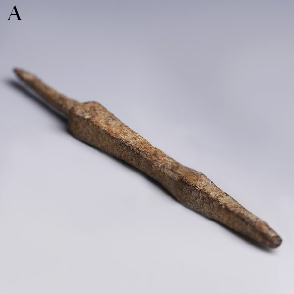 selection-of-roman-period-iron-arrowheads