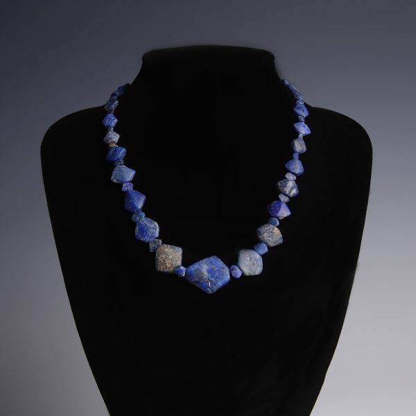 Western Asiatic Lapis Lazuli Necklace