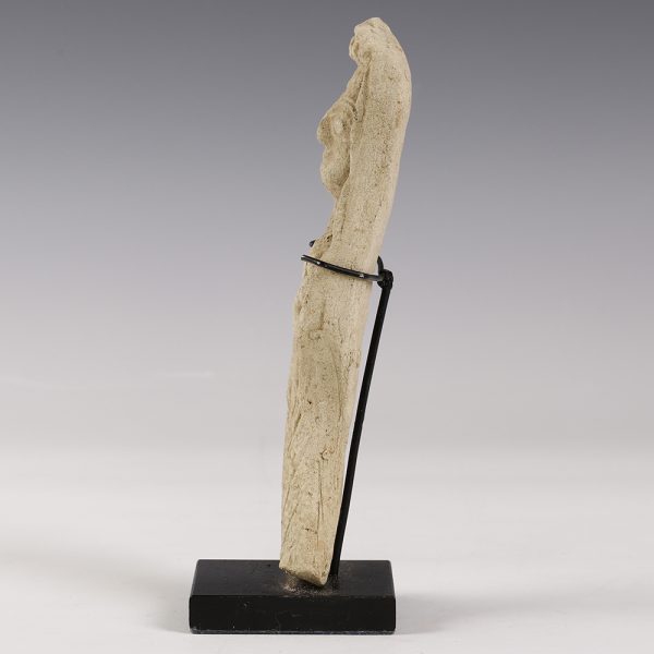 A Modelled Parthian Terracotta Kourotrophic Figurine