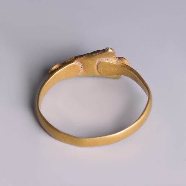 Late Iron Age Gold Ring with Garnet