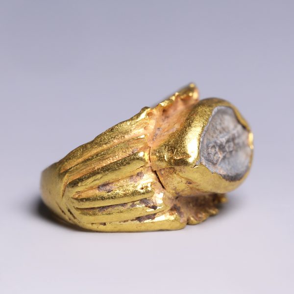 Ancient Roman Gold Ring with Good Fortune Cameo