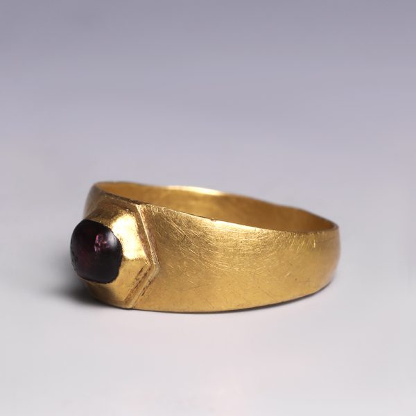 Ancient Roman Gold Ring with Garnet
