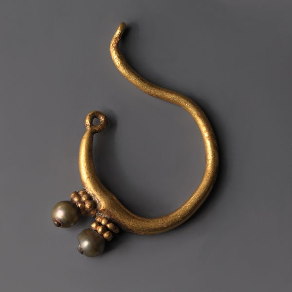 Ancient Roman Gold Earrings with Pearls and Granulation.
