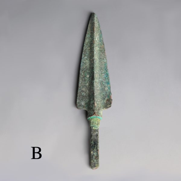 luristan bronze arrowhead b