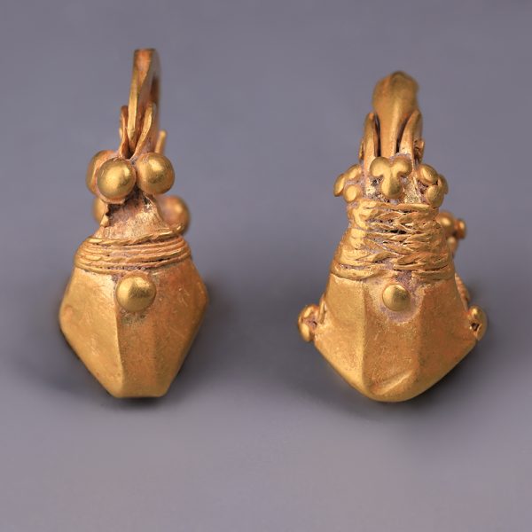 Pair of Parthian Gold Earrings
