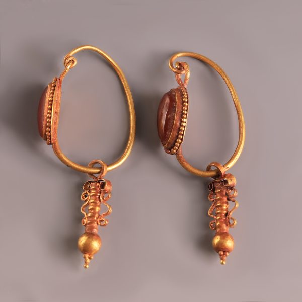 Ancient Greek, Hellenistic Gold and Carnelian Earrings