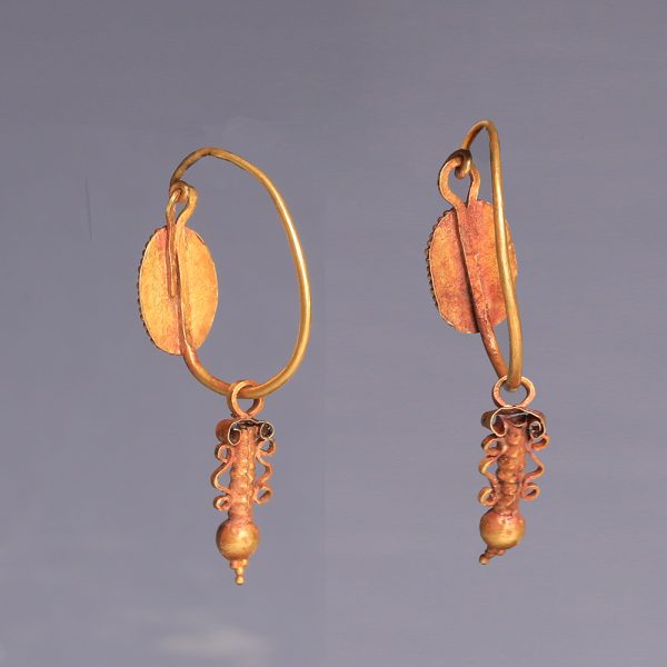 Ancient Greek, Hellenistic Gold and Carnelian Earrings