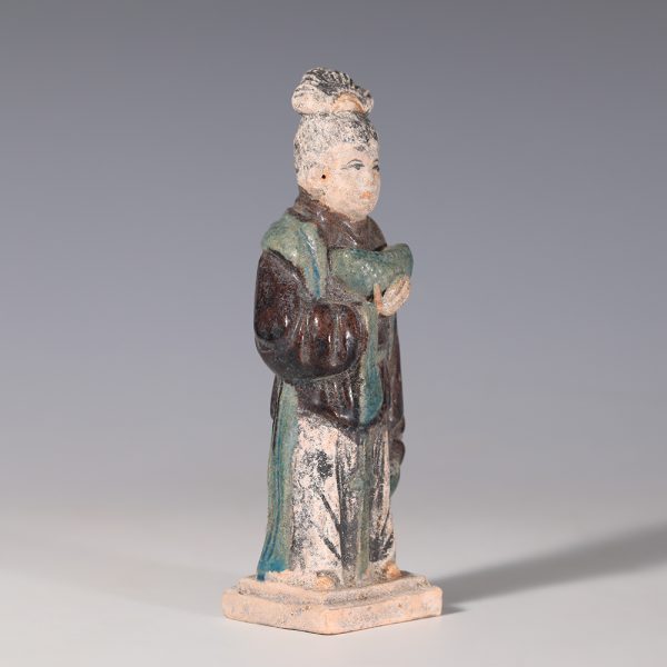 Chinese Ming Dynasty Terracotta Court Attendant Statuette