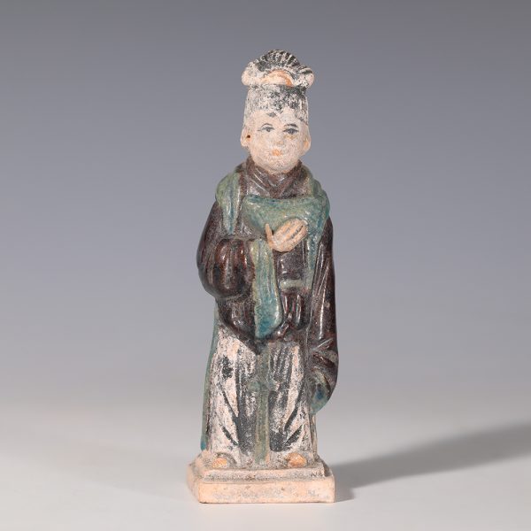 Chinese Ming Dynasty Terracotta Court Attendant Statuette