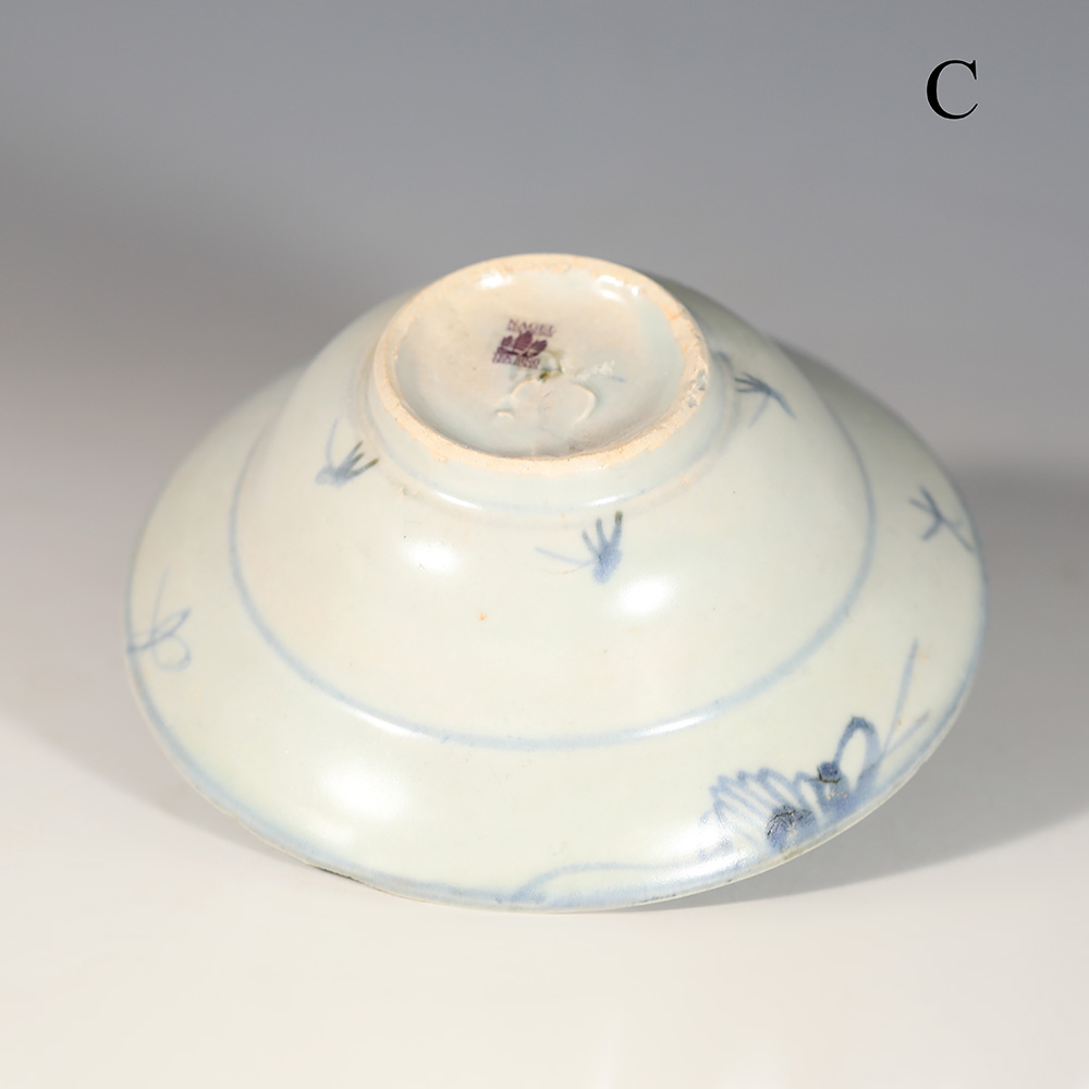 Selection of Tek Sing Blue and White Circular Bowls Selection of Tek Sing Blue and White Circular Bowls