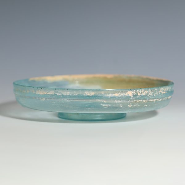 Roman Wheel-Cut Decorated Glass Dish