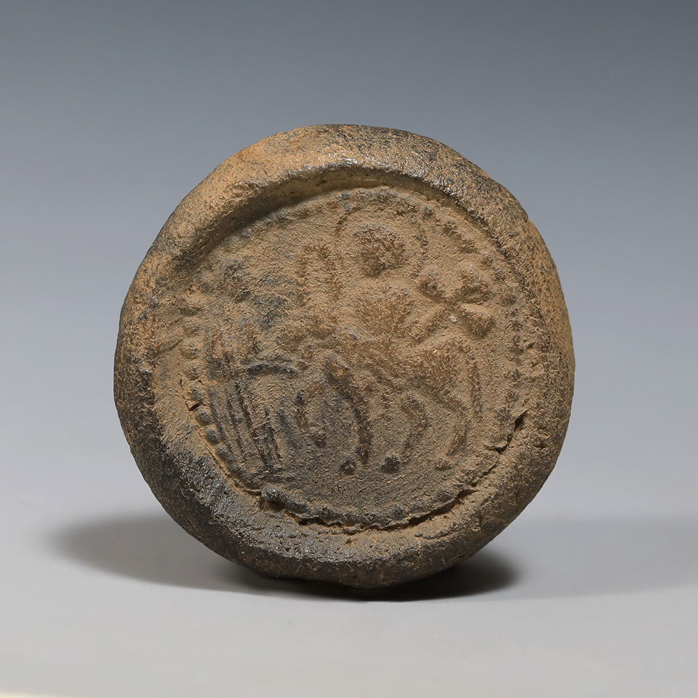 Byzantine Terracotta Pilgrim’s Token Depicting Entry into Jerusalem Byzantine Terracotta Pilgrim’s Token Depicting Entry into Jerusalem