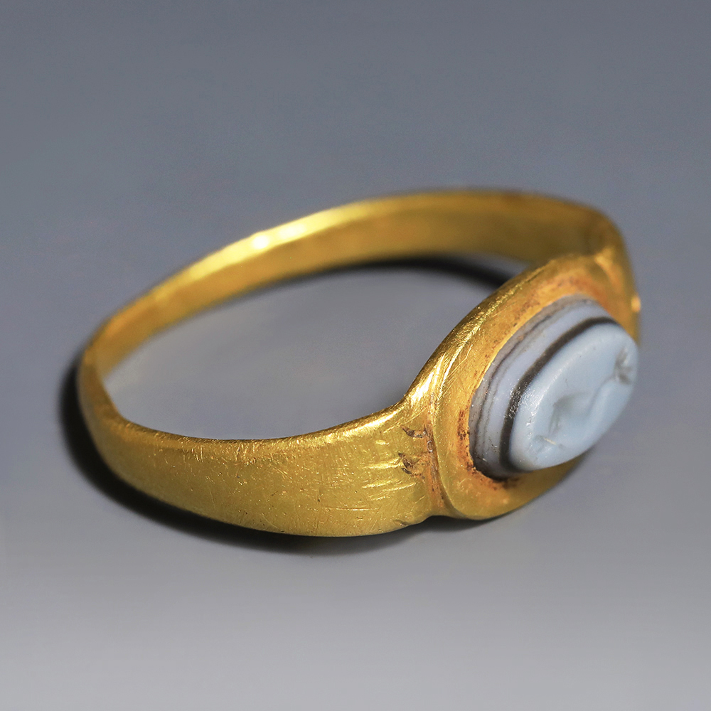 Ancient Roman Gold Ring with Agate Intaglio of a Dolphin Ancient Roman Gold Ring with Agate Intaglio of a Dolphin