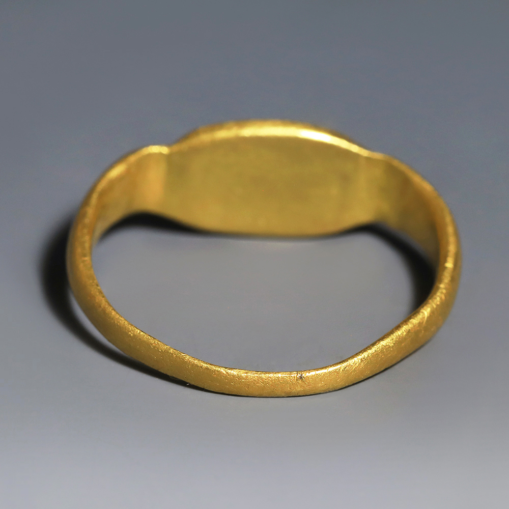 Ancient Roman Gold Ring with Agate Intaglio of a Dolphin Ancient Roman Gold Ring with Agate Intaglio of a Dolphin