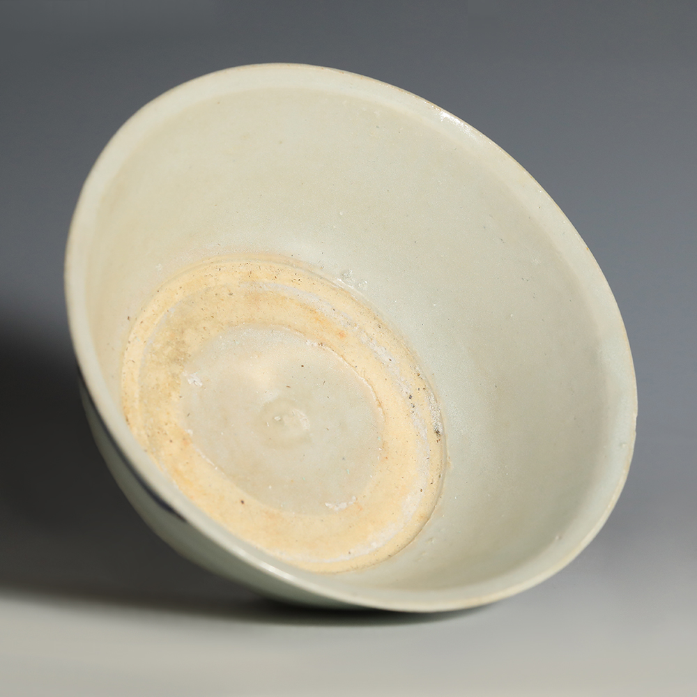 Tek Sing Bowl with Landscape Scene Tek Sing Bowl with Landscape Scene