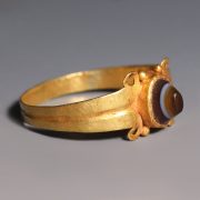 Roman Gold and Agate Ring