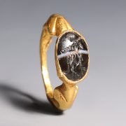 Roman Gold and Agate Ring with Bacchus